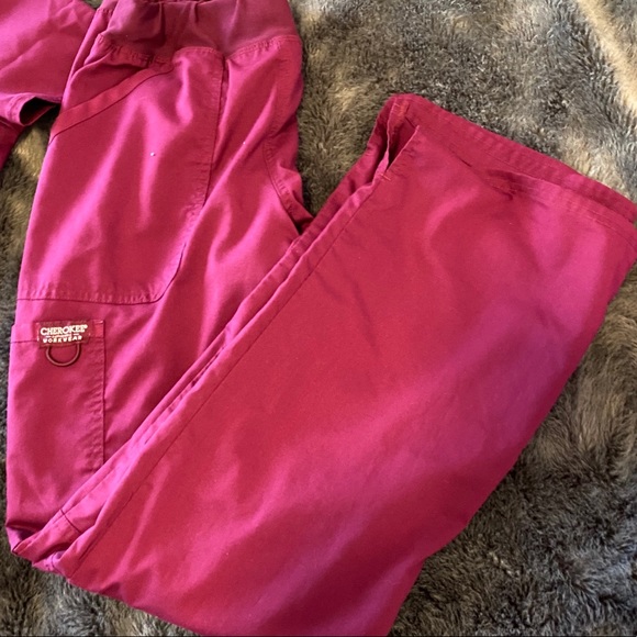 Cherokee Scrub Uniform Set - Picture 2 of 5